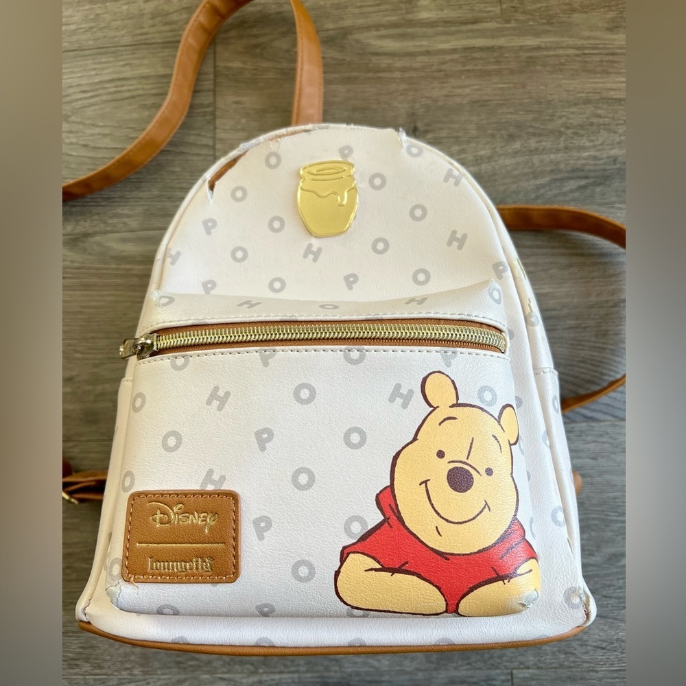 Disney Loungefly Winnie the Pooh Mini Backpack Hunny Pot Design Rare damaged​​